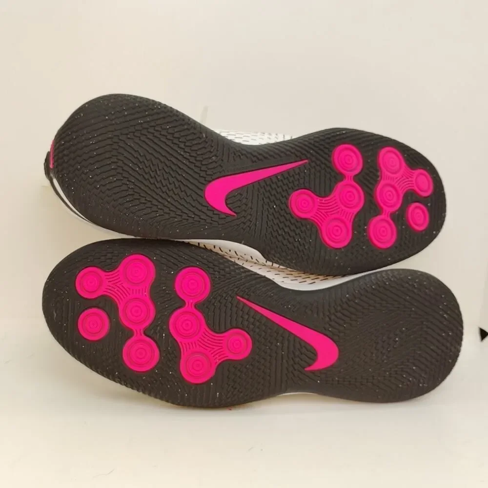 NIKE PHANTOM GT Girls White w/Pink Accents Soccer Shoes - Size: 5.5 Youth
